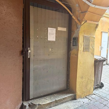 Xxx Bratislava Bagian luar foto